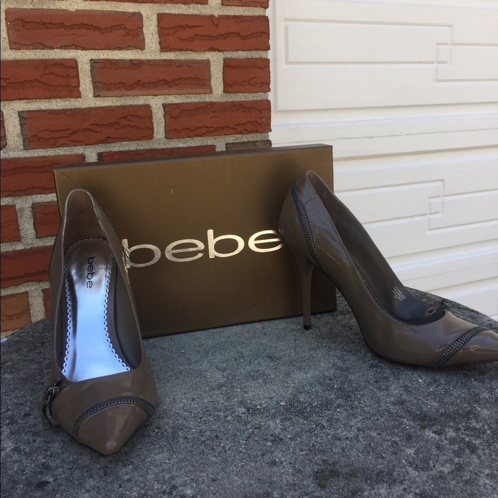 Shoes - Picture 7 of 8
